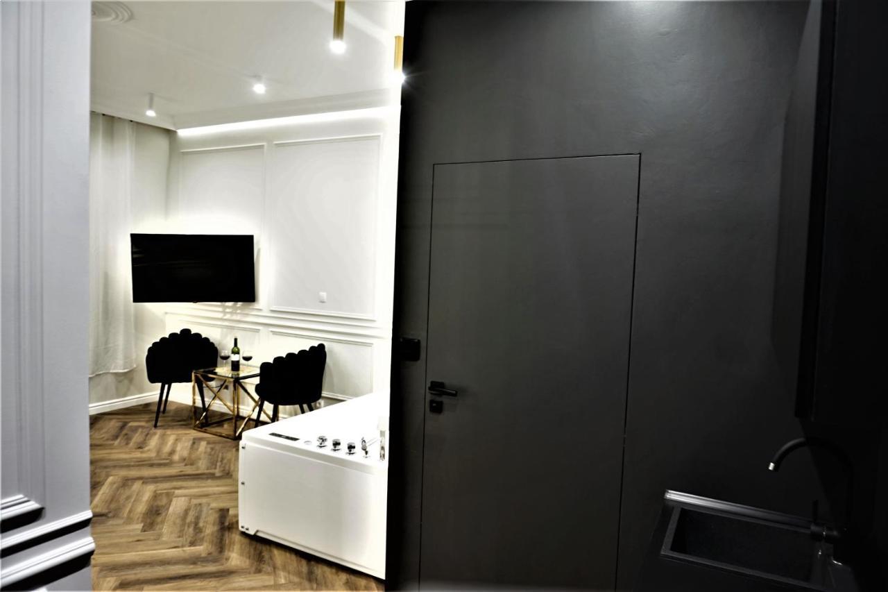 Luxury Jacuzzi Apartment Krakkó Kültér fotó